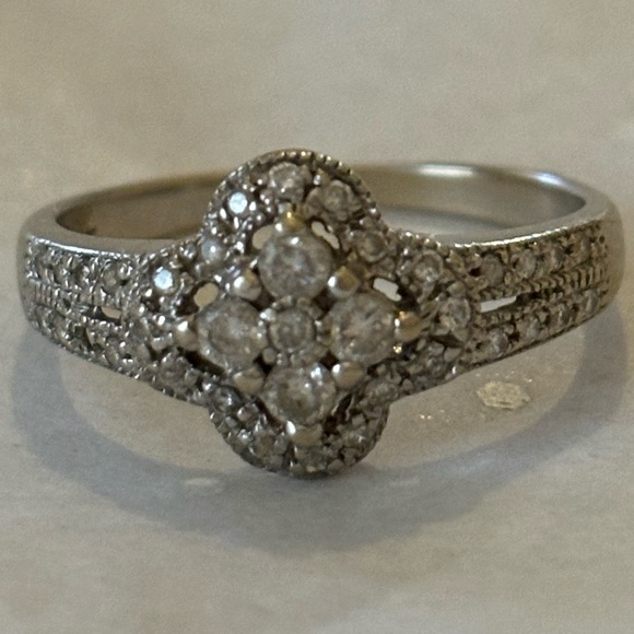 LeVian Diamond Quatrefoil Clover Flower Pavé Split Shank Ring - Picture 2 of 2